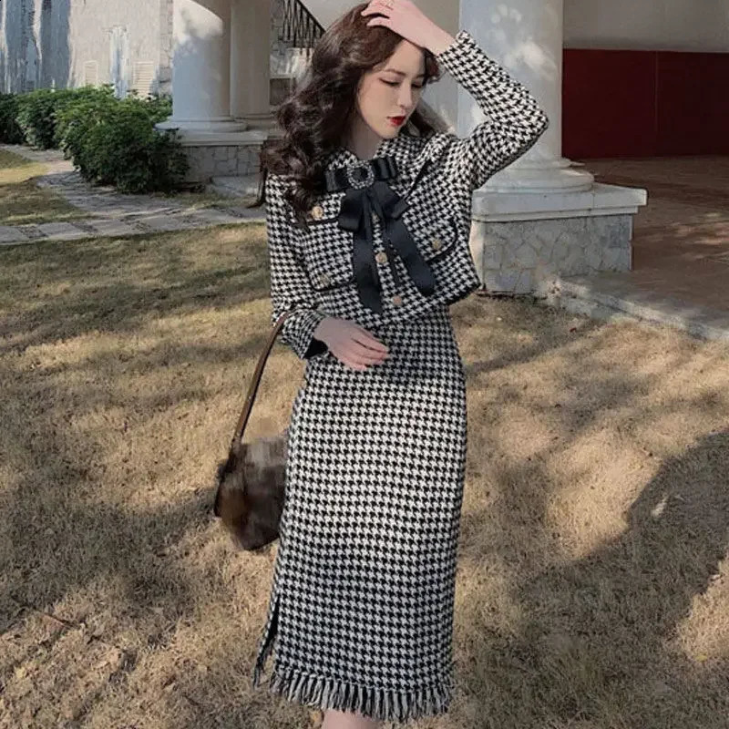 Elegant Tweed Style Suit Jacket And Matching Set Womens Autumn Fashionable AgeReducing Lightweight Ladies Outerwear 251022