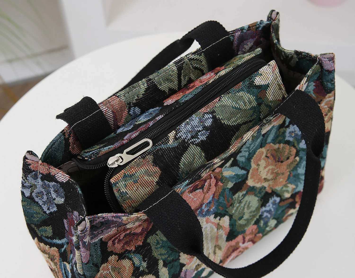 Floral print womens tote bag heavy cloth bag portable for work high capacity fashion Tote bag for all occasionsL251023