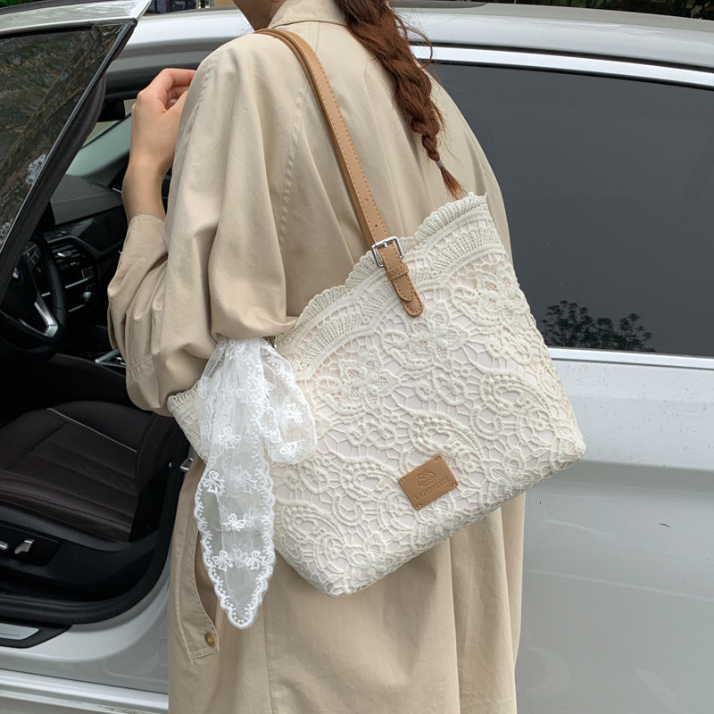 Luxury Brand Designer Bag Lace Bow Tote Bag For Women 2025 New Large Capacity Handbag Shoulder Bag Niche Artistic Commuter Bag