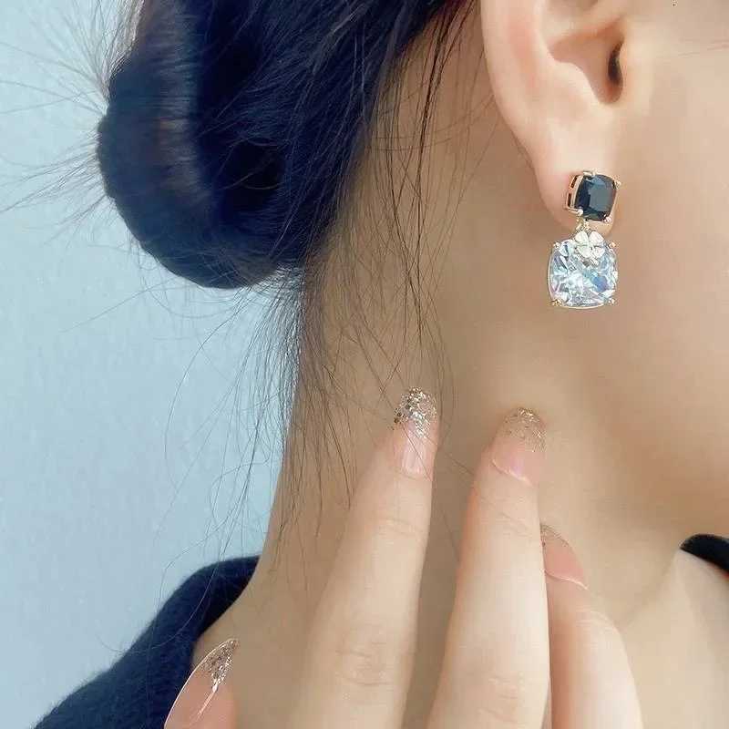 Luxury Brand Exquisite Pendant Earrings Tren Wens Elegant Temperament Jewelry Wedding Banquet Party Holiday Gifts Y251023
