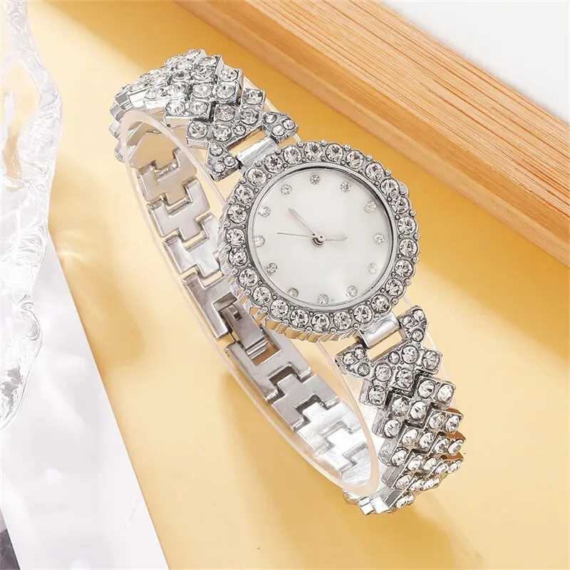 6PCS Set Luxury Watch Women Ring Necklace Earring Rhinestone Fashion Wristwatch Casual Ladies Watches Bracelet Set ClockL251023