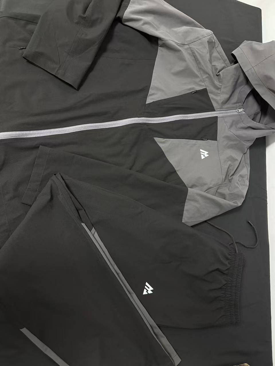 2025 High Quality Monterex Tracksuit Latest Model Tech 3-piece Set Designer Montirexs Tracksuit Sports Fiess Jogging Suits Quick Dry Sportswear Sweatp