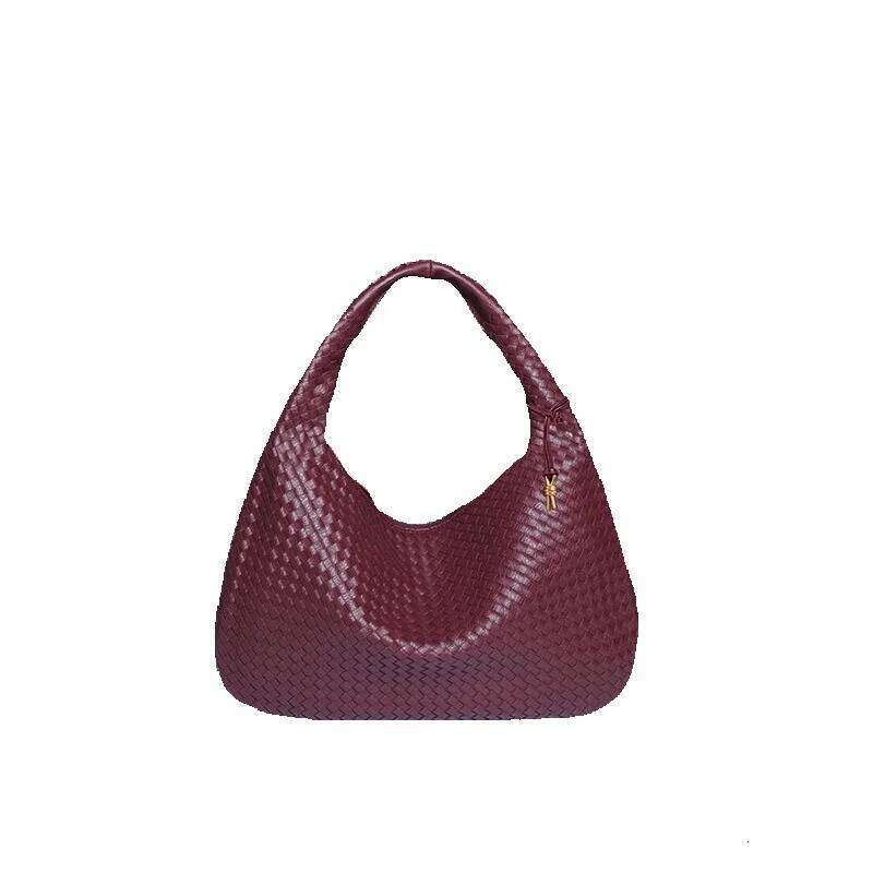 Hand-Woven Large Capacity Trendy Fashion Underarm Bag New Single Shoulder Handbag For Women Cowhide Woven Bag
