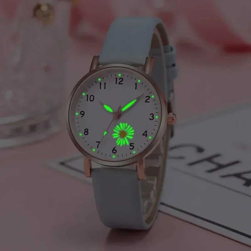 Luxury Watches for Women Luminous Retro Female Watch Ladies Belt Back Light Leather Strap Quartz Wristwatches Montre FemmeL251023