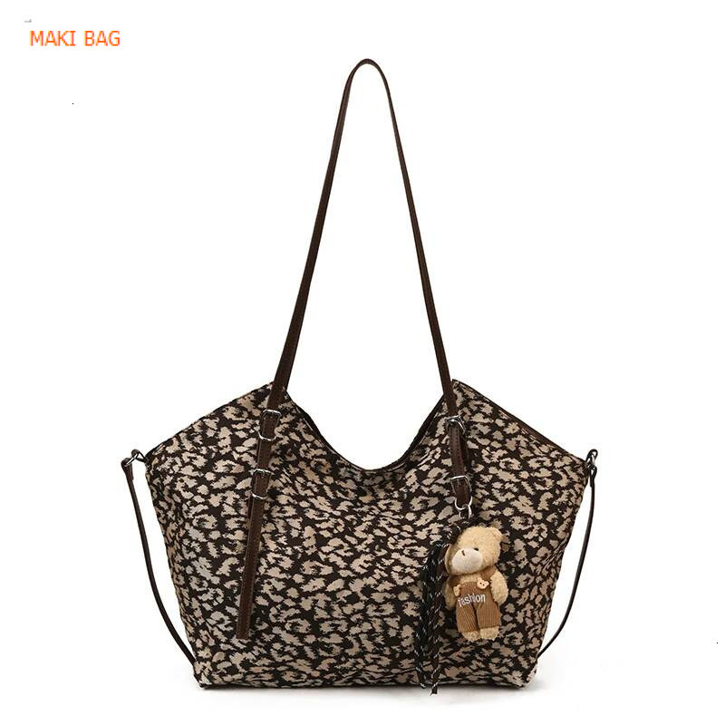 Retro suede design handbag for autumn and winter, large capacity, fashionable and elegant, luxurious armpit bag, women's shoulder bag, trendy des