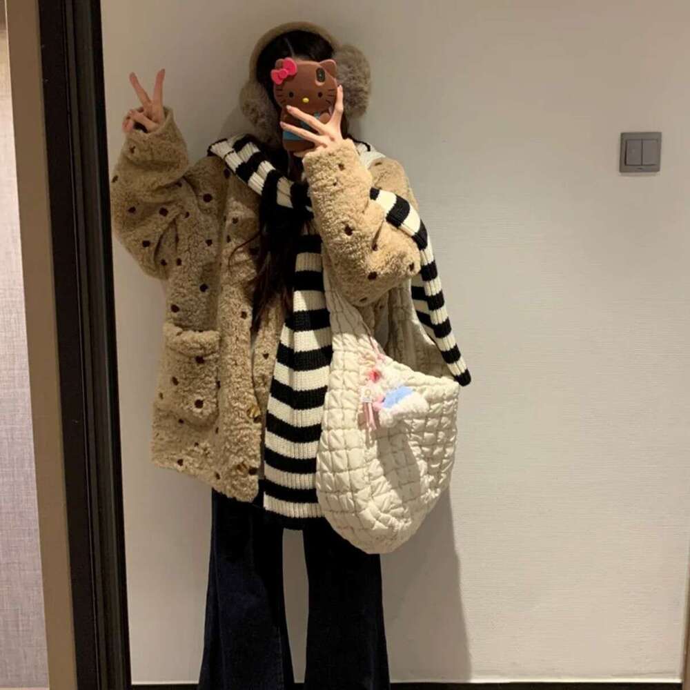 EcoFriendly New Milk Tea Polka Dot Fur Sheepskin Hooded Shearling Coat Women Winter Jacket