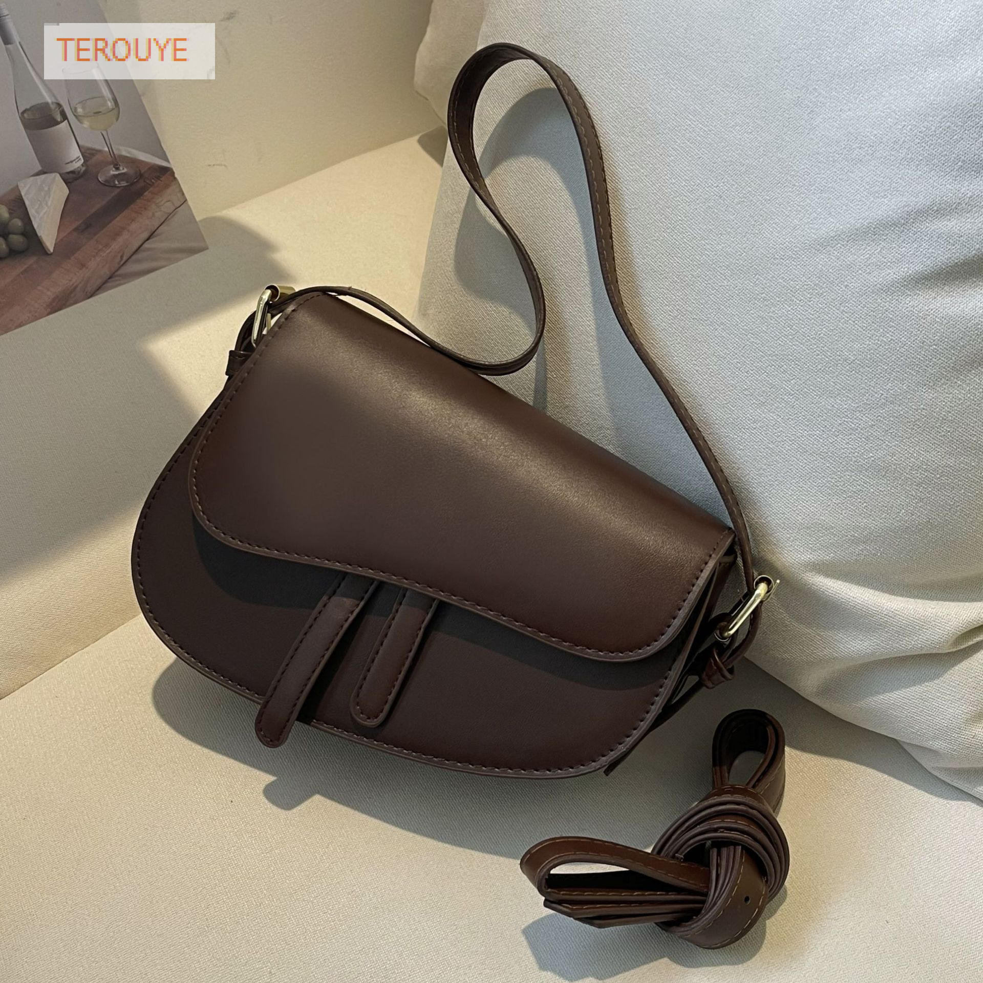 Korean style niche design handbag autumn and winter new trend fashion style armpit bag versatile elegant women's shoulder bag luxury designer bag