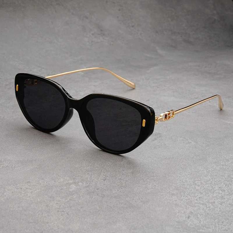 2025 New Vintage Fashion Small Cat Eye Sunes Ladies Metal Leg Sun es Wen Retro Luxury Designer UV400 GafasW251023