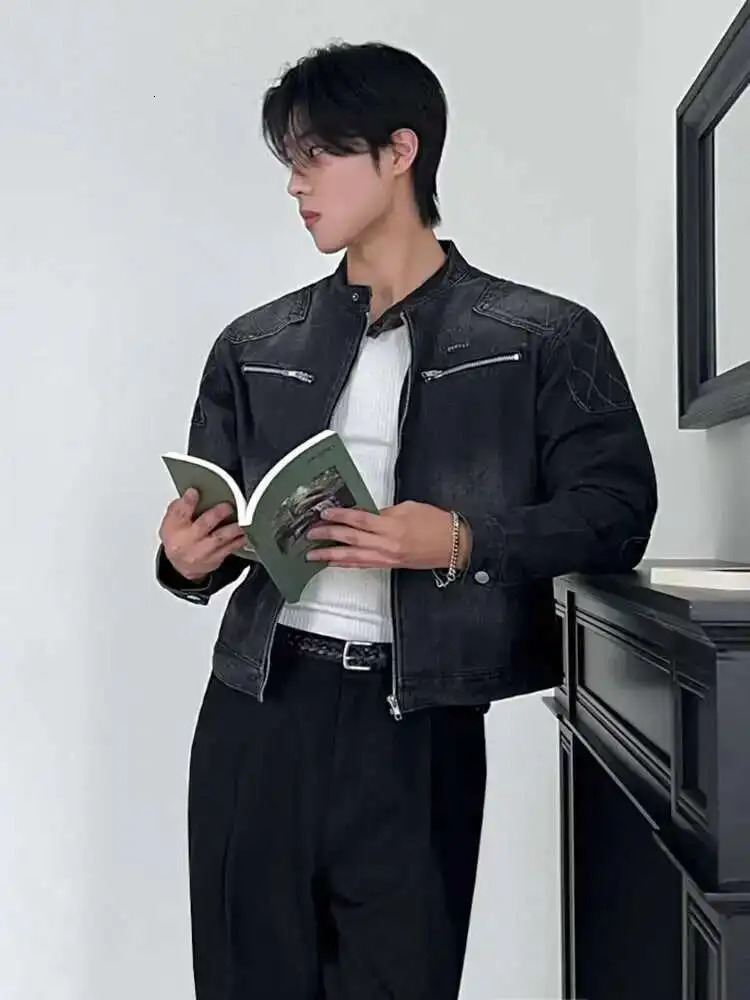 2025 Autumn Stand Collar Solid Color Mens Wear Denim Jackets Zipper Patchwork Korean Style Casual Loose Short Male Coat 251017