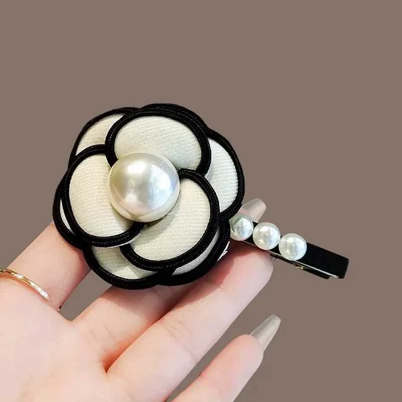Korean Style Wen Girls Fashon Elegant Pearl lia Brooches Pins Exquisite Design La Classic Wedding Party Corsage Badg Y251023