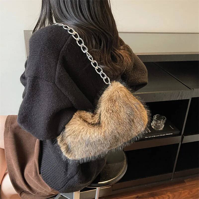 Luxury handbag fashionable designer bag casual and simple women's shoulder bag fluffy large capacity armpit tote bag chain link dinner bag