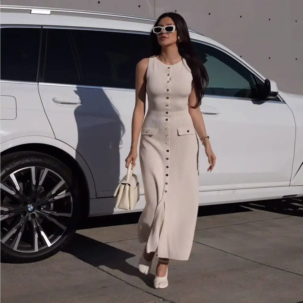 Elegant Knitted Long Dresses Women Summer O Neck Sleeveless Single Breasted Pockets Bodycon Dress Fashion Office Lady Robes 251020
