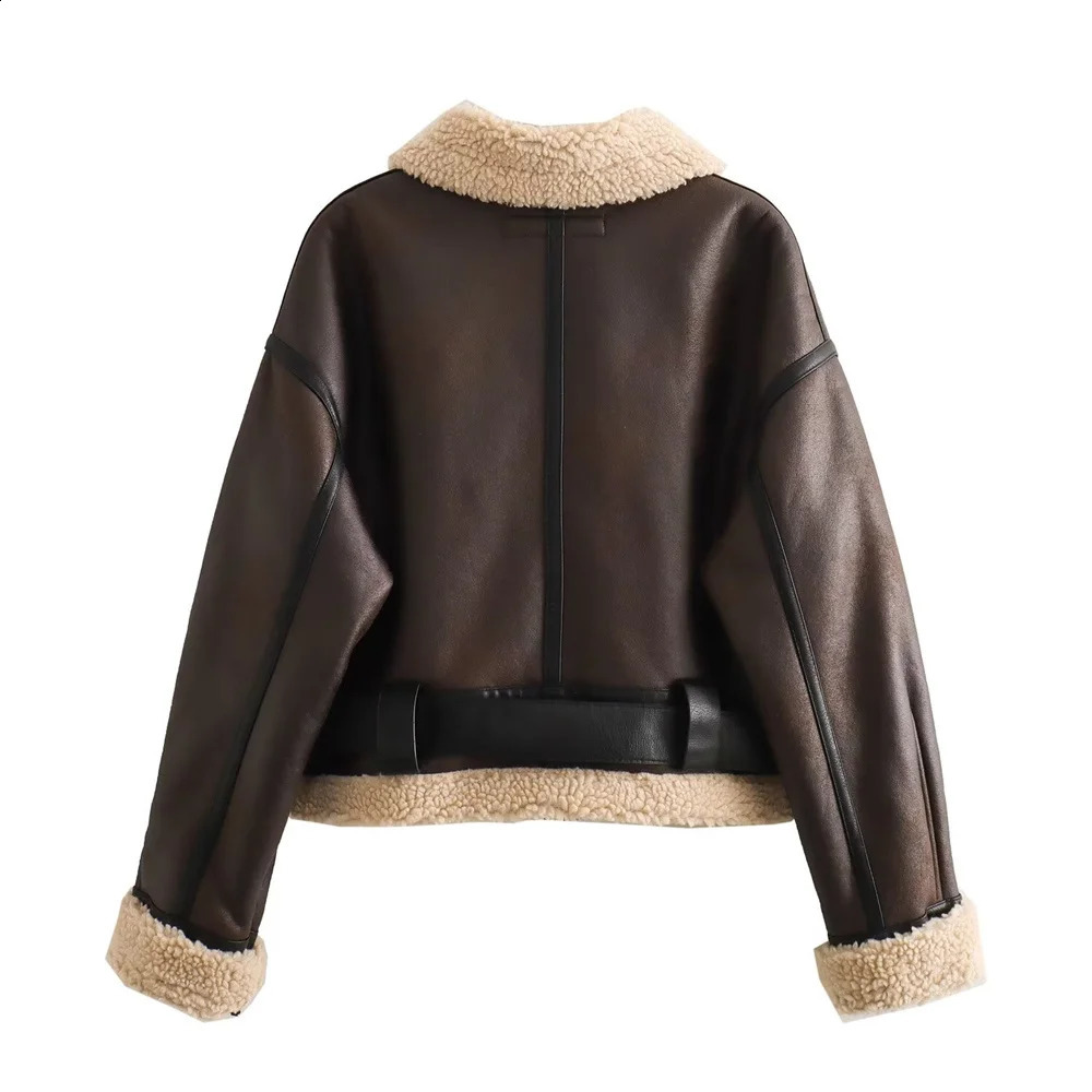 2024 AutumnWinter Product Casual Womens Wear Flip Collar Fur Integrated Loose and Versatile Short Jacket Coat 251018