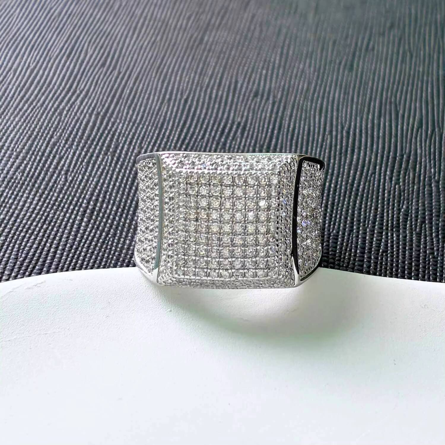 Fine Jewelry Fashionable 19ct Big Moissanite Diamond Gemstone Ring S925 Sterling Silver for Weddings Engagements