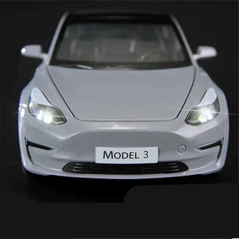 124 Tesla Model 3 Model Y Alloy Car Model Diecast Metal Toy Vehicles Car Model Simulation Sound and Light Collection Kids GiftsT251023
