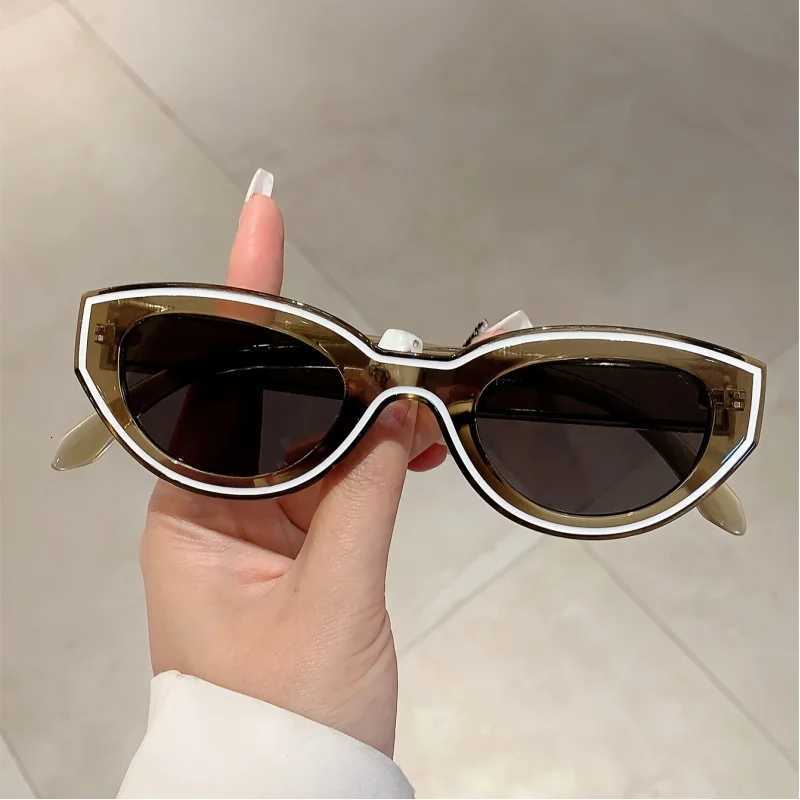 Retro WenS CatEye Fashion Sunes with Tren Line Decorations Stylish MenS Decorative Eyewear for OutdoorW251023