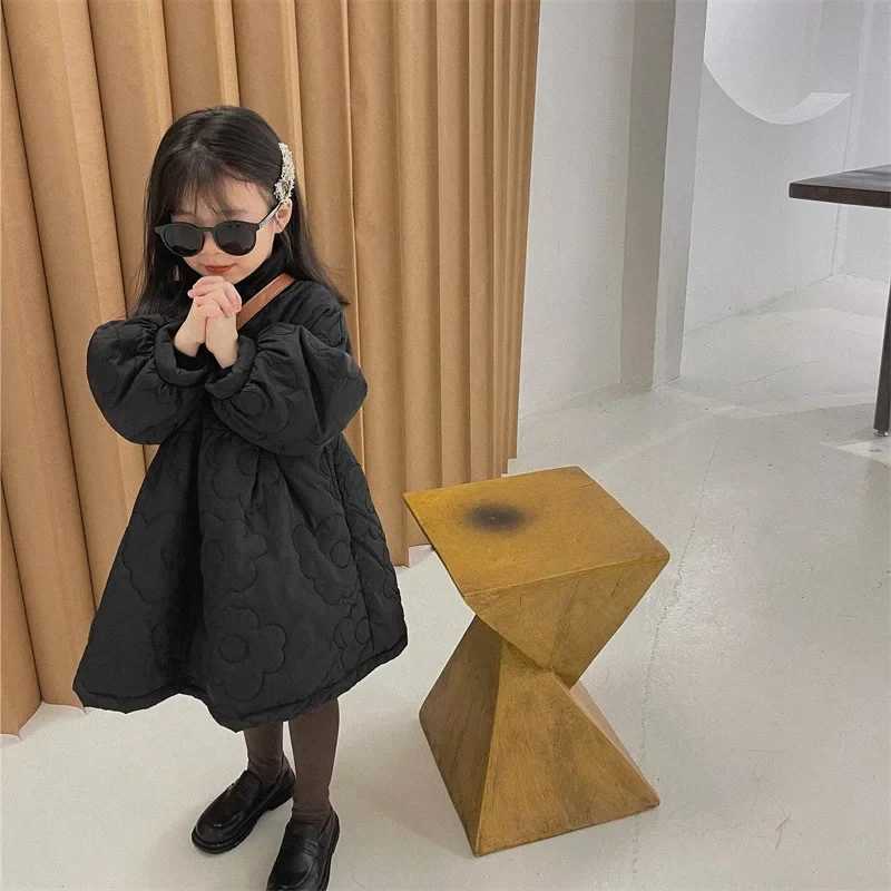 Childrens Coats Autumn and Winter Coat with Floral Embroidery Puffed Sleeves Girls Coat Baby Girl Winter Clothes Y251023