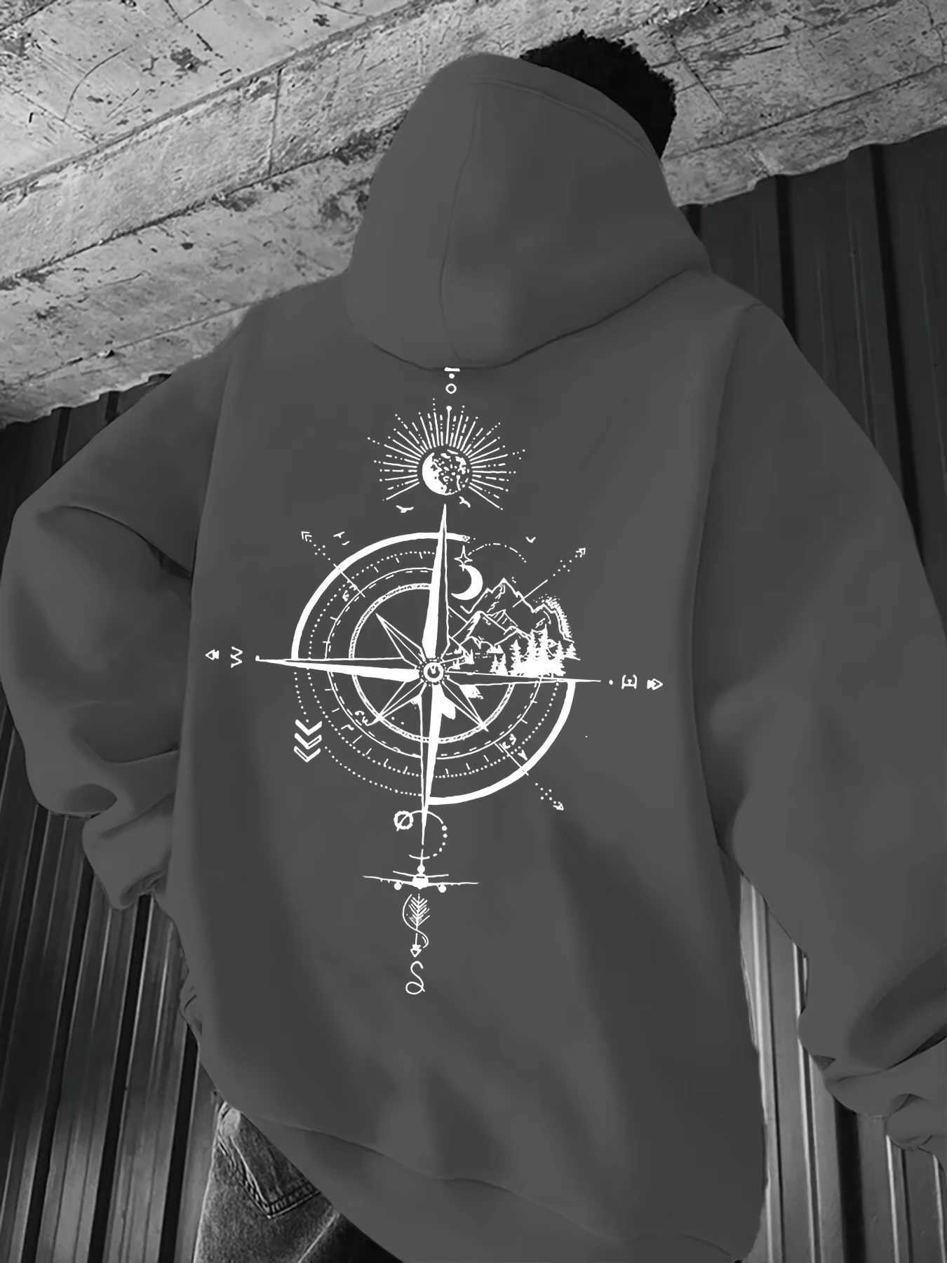 Vintage Compass Printed Hoodie Mens Autumn and Winter Casual Fashion Longsleeved Sweatshirt Daily Street ClothingT251023