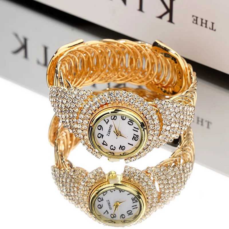 Women Watches Diamond Gold Watch Ladies Wrist Watches Luxury Brand Rhinestone Womens Bracelet Watches Female Relogio FemininoL251023