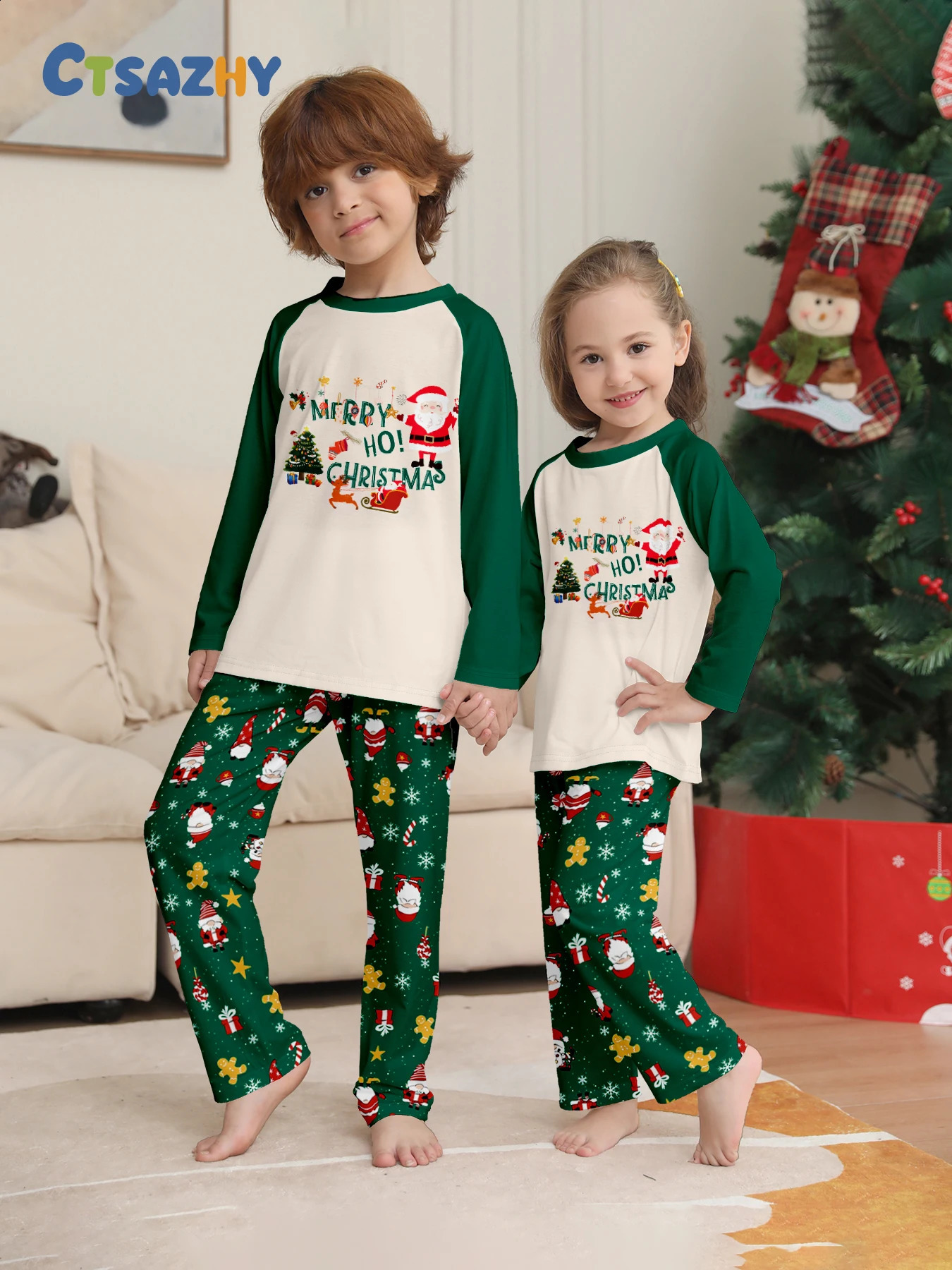 Merry Christmas Cartoon Pattern Mom Dad Kids Matching Pajamas Set 2 Pieces Suit Baby Romper Soft Loose Xmas Family Look Pyjamas 251023