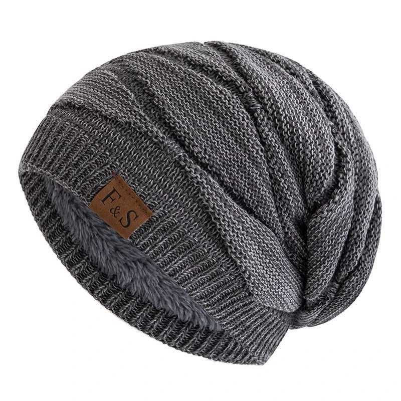 New Unisex Slouchy Winter Hats Warm Fleece Lined Beanie Cap Men Women Casual Label Decor Winter Mixed Color Knitted HatsXJ251023