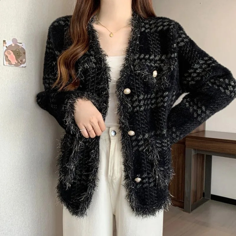 Cardigan for Women Fringe Novelties in Casual Youth Korean Style Lightweight Clothing Sales Y2k V Neck Knitted Sweater Woman 251022