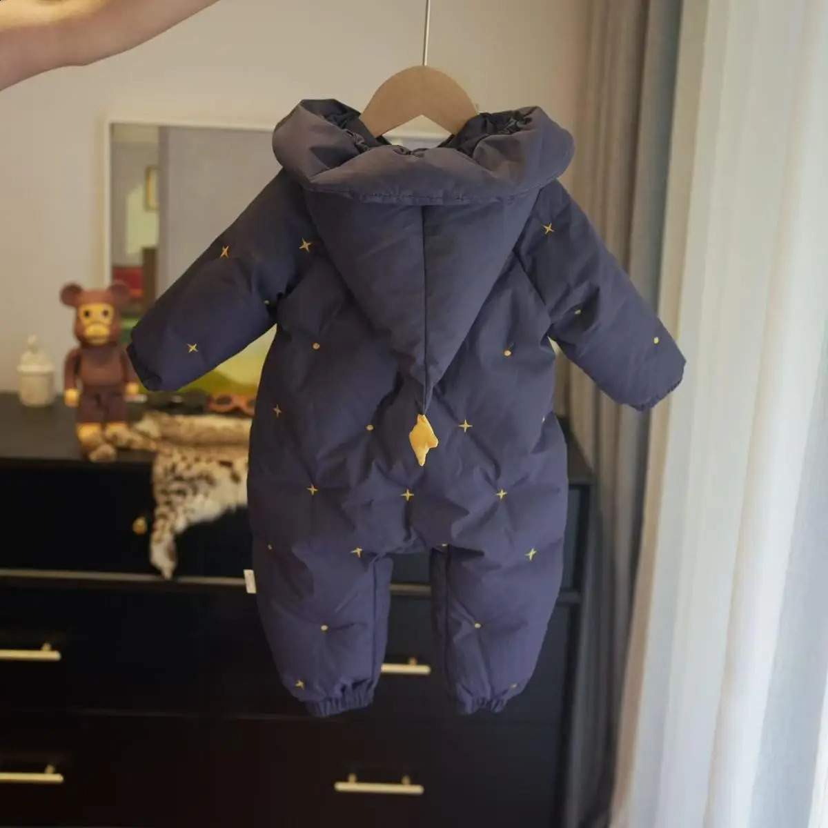 Babys Rompers born Bodysuits Winter Baby Clothing Onepiece Clothes Thickened Cotton Jacket Warm Outdoor Climbing Clothe 251023