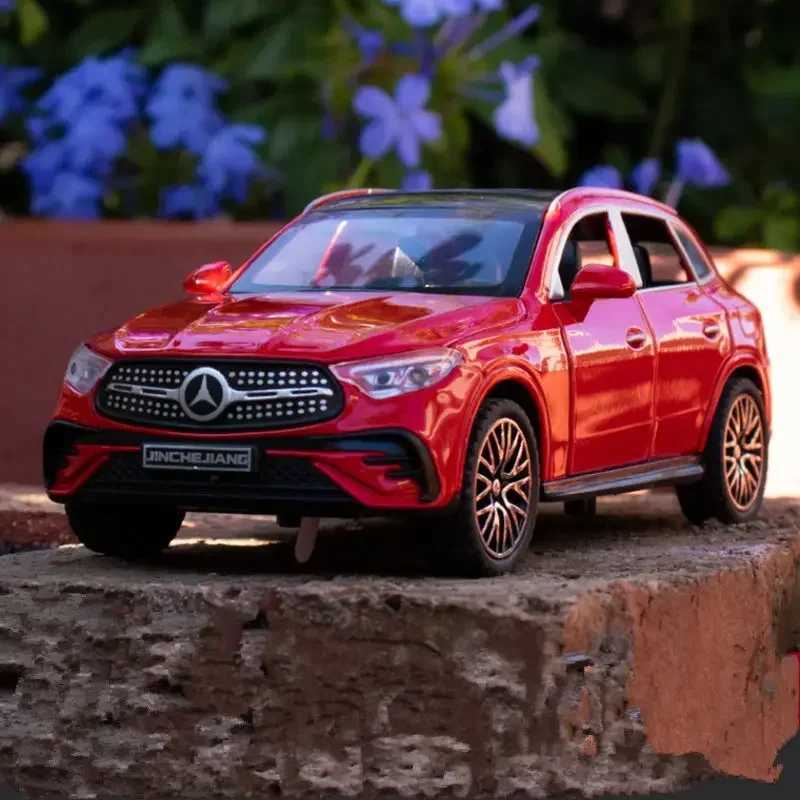132 Benzs GLC 400e SUV Alloy Car Model Diecast Metal Toy Vehicle Car Model Simulation Sound and Light Collection Childrens GiftT251023