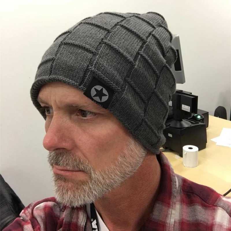 New Unisex Fleece Lined Beanie Hat Knit Wool Warm Winter Hat Thick Soft Stretch Hat For Men And Women Fashion Skullies BeanieXJ251023