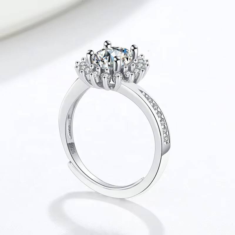 Wholesale Classic 925 Sterling Silver Six Prongs Wedding Rings with Moissanite Stone for Women