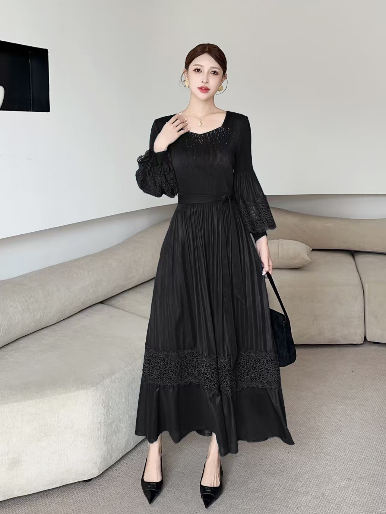 B8414 Dress Comfortable Round Neck Lantern Sleeve Hollow Breathable Women's Casual Large Size