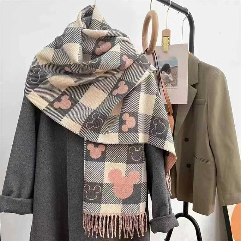 Disney Mickey Retro Plaid Womens Scarf Keep Warm Cute Cartoon Fashion Girls Soft Cashmere Scarf Gifts Autumn Winter Holiday H251023