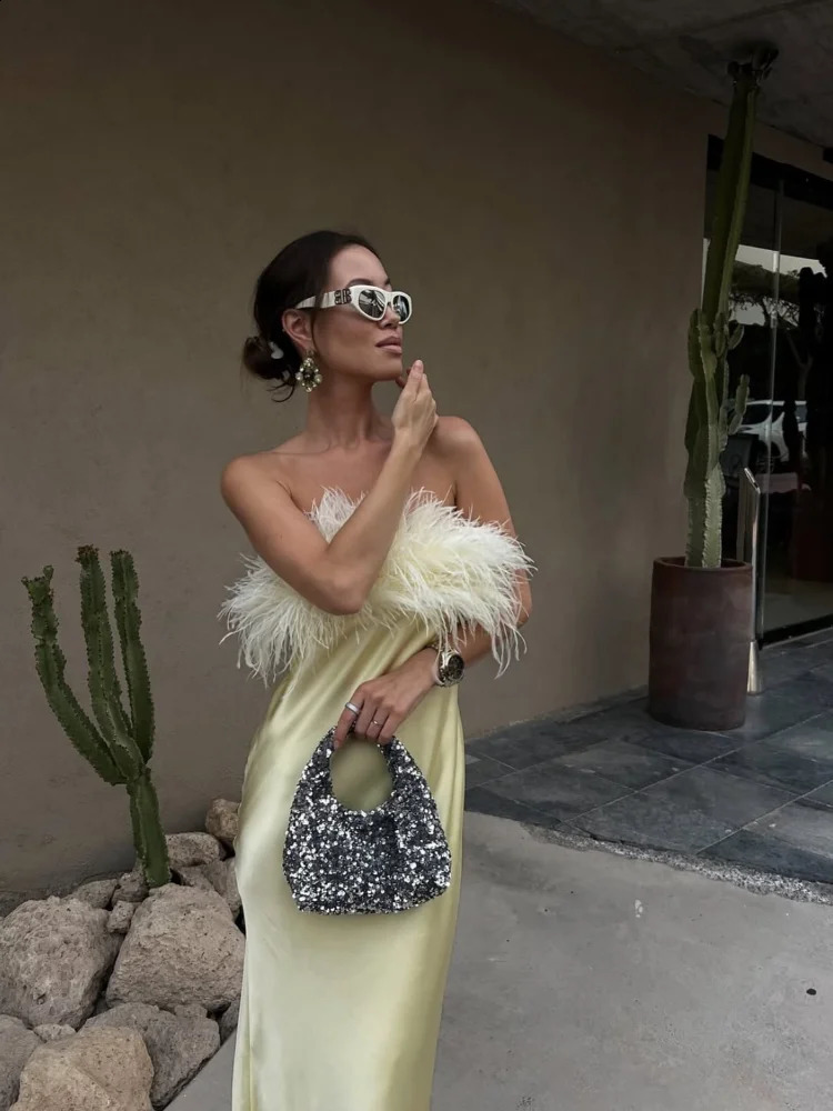 Womens Feather Strapless Dress Fashionable Sleeveless Backless Satin High Waisted Dresses Party Banquet Womens Gown 251020