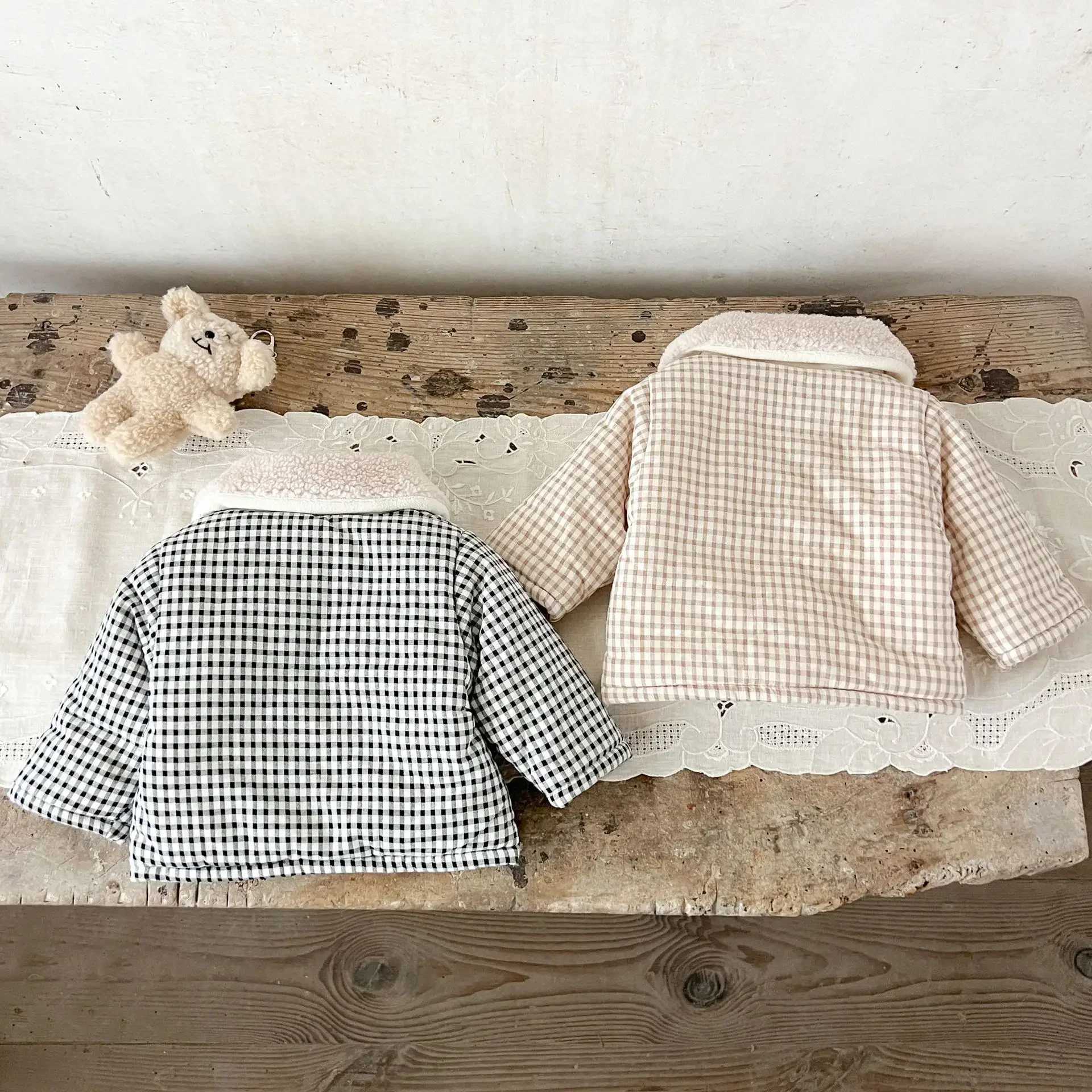 Winter Baby Girl Clothing Plaid Coat Warm Fleece Lined Cartoon Bear Embroidery Children Cotton Padded Jacket Y251023