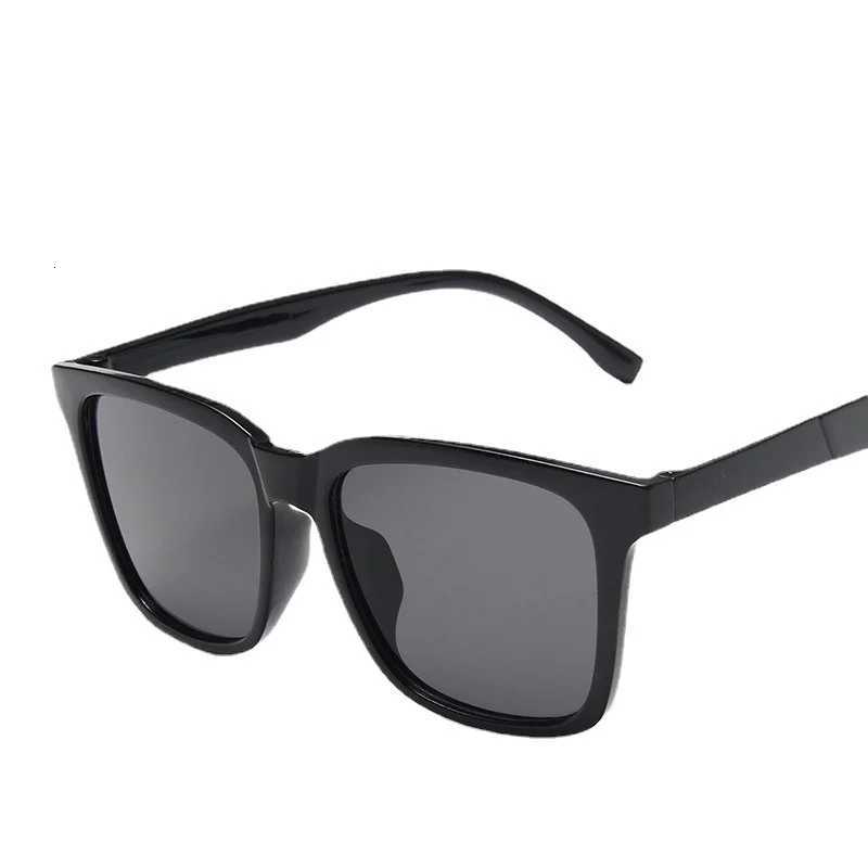 Korean Sunglasses MenWomen Driving Mercury Lens UV400W251023