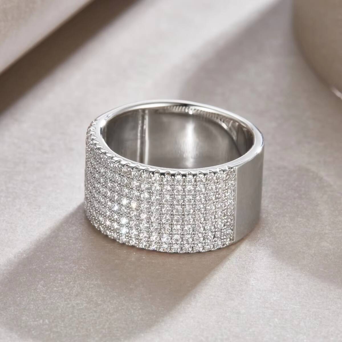 Zanlong 13691 Women Jewelry Iced Out 18k Gold Plated 925 Silver With GRA VVS Moissanite Diamond Half Eternity 8 Rows Ring Men