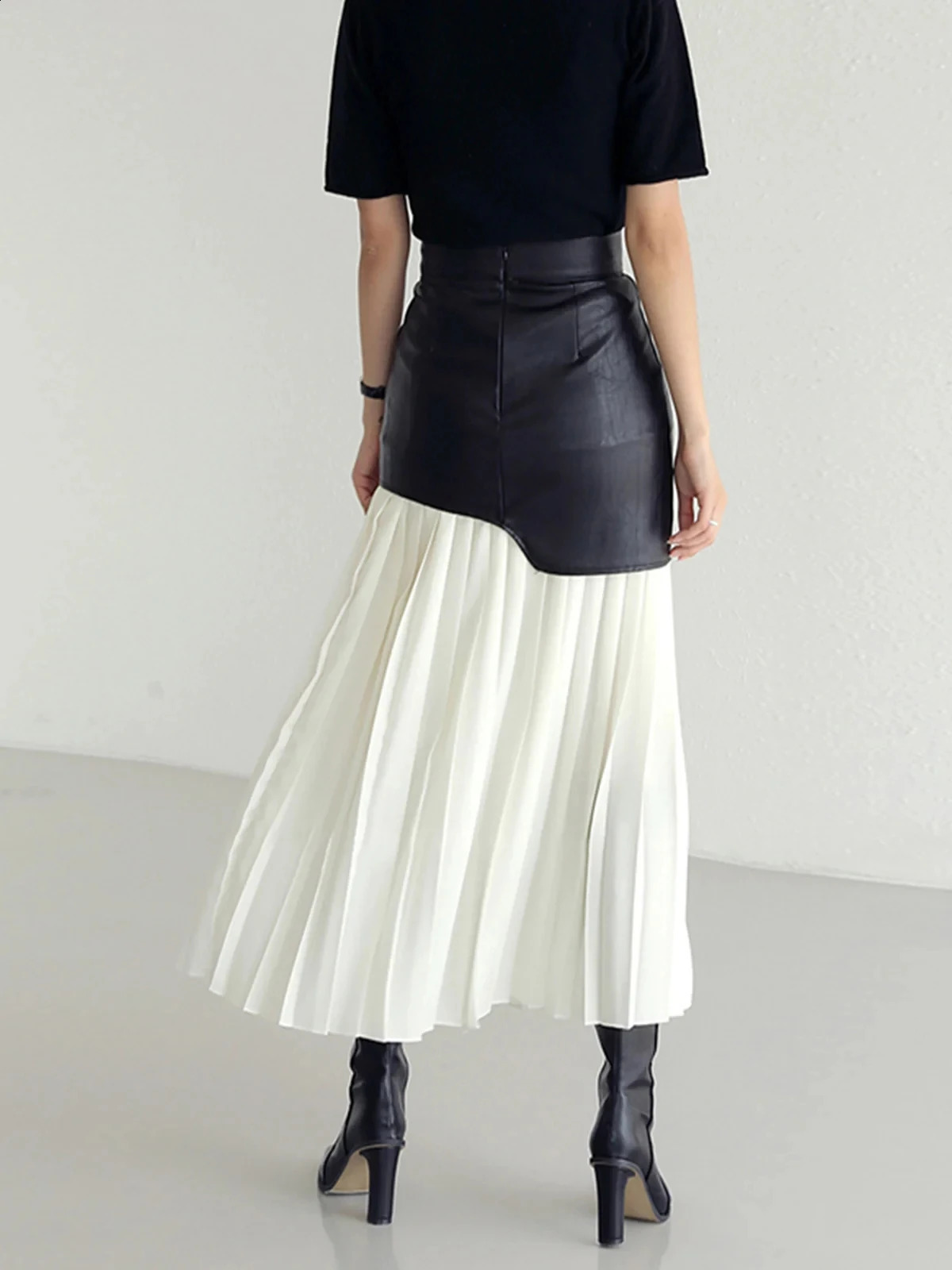Elegant Dresses for Woman Clothing Contrast Color Pleated Midi Skirt Faux Leather Panel High Waist Edgy Chic Streetwear 251022