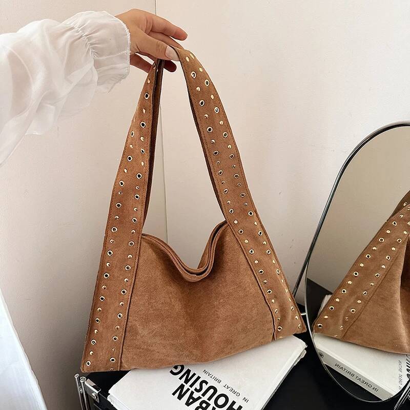 Solid color rivet hot girl luxury handbag autumn and winter new designer bag large capacity casual style suede frosted texture women's shoulder b