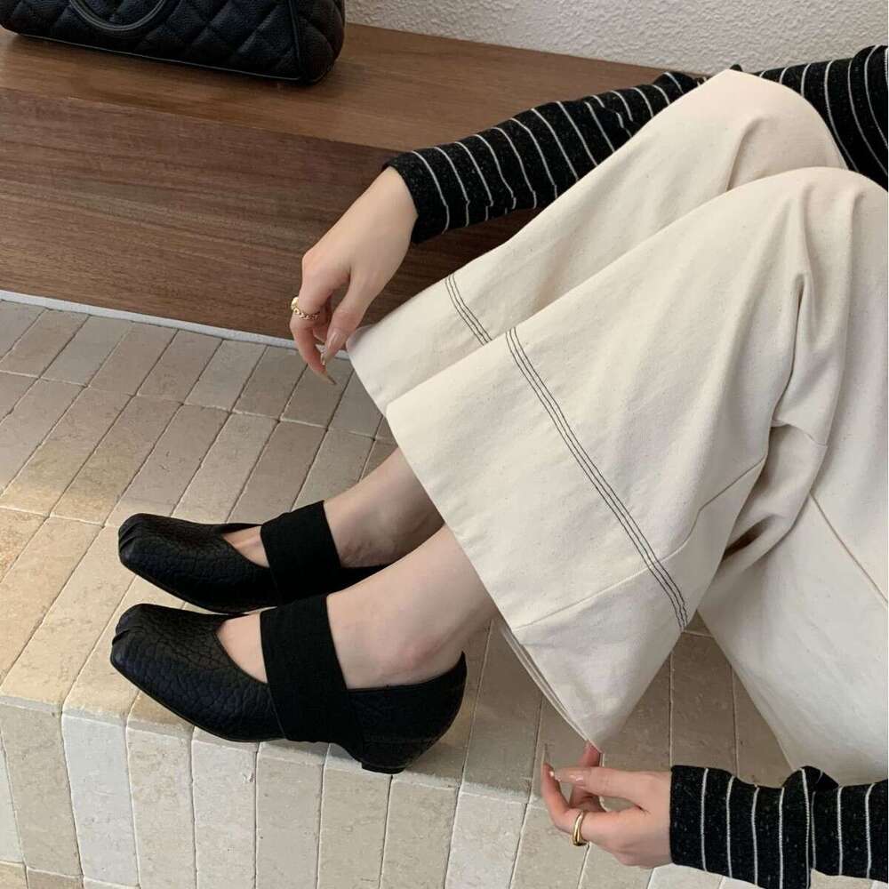 Hidden Wedge Mary Jane Shoes 2025 Autumn Women's Bowknot Shallow Mouth One-Strap Ballet Square Toe Black Elegant Classic Fitted Luxe