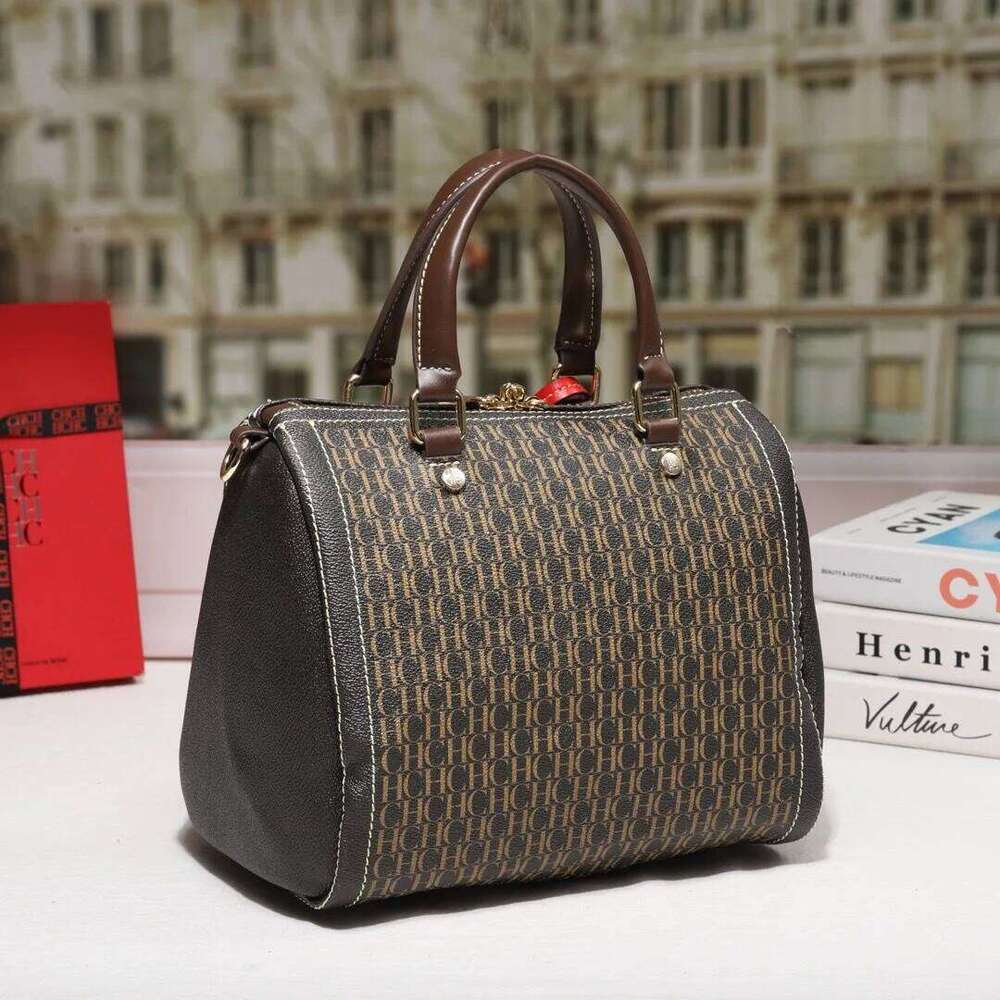 CH Real Comfort Texture Handbag Niche Brand High-End Boston Handheld 2025 Designer New Trendy Women's Crossbody Bag