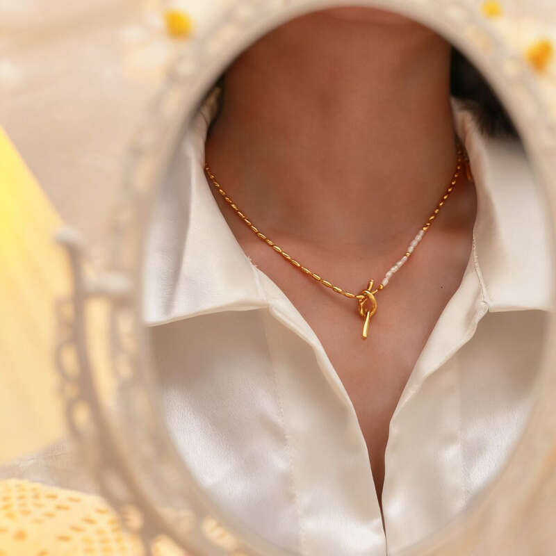 Necklace Designer luxury knot pendant necklace Freshwater Cultured Pearl for Women men Exquisite Fashion High-End copper plated with 18K gold Festival