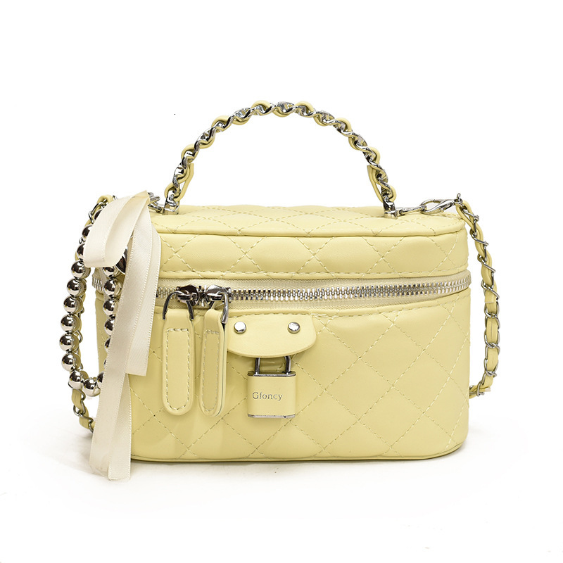 Luxury Brand Designer Bag 2025 Summer Gentle Temperament Quilted Handbag Daily Personality Solid Color Metal Chain Single Shoulder Crossbody Bag For W