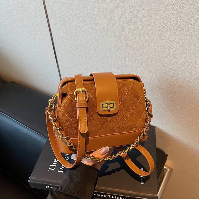 Luxury Brand Designer Bag Women's Bag New 2025 Autumn Small Style Quilted Chain Shoulder Bag Handbag Messenger Bag Versatile Crossbody Bag