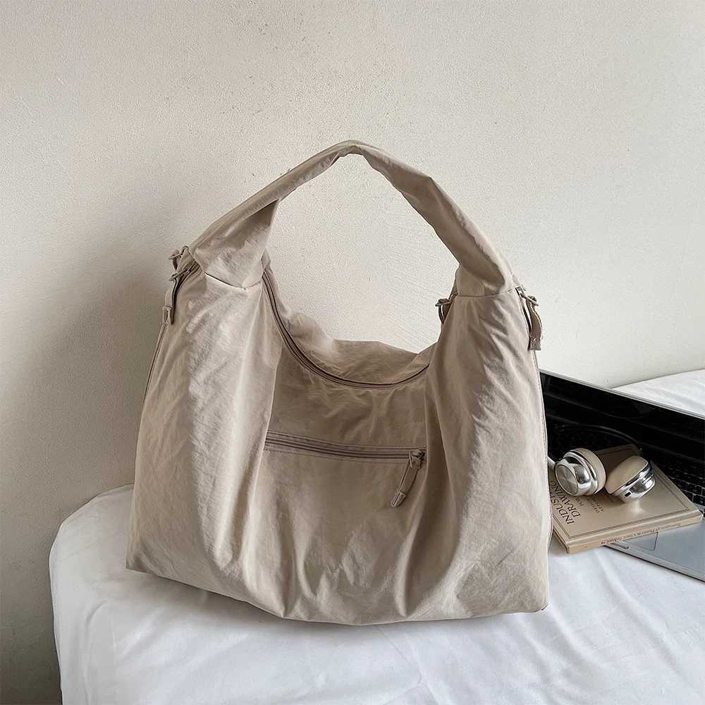 Fashion and Casual Tote Bag for Women 2025 New Trendy and Versatile Large Capacity Armpit Bag Commuting Shoulder BagL251023