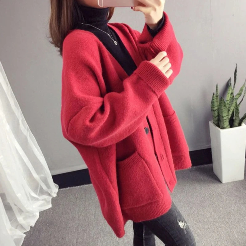 Winter Cardigan for Women Warm Harajuku Youth Korean Fashion Attractive in Knitwear Novelties Red Knitted Sweater Woman 251022