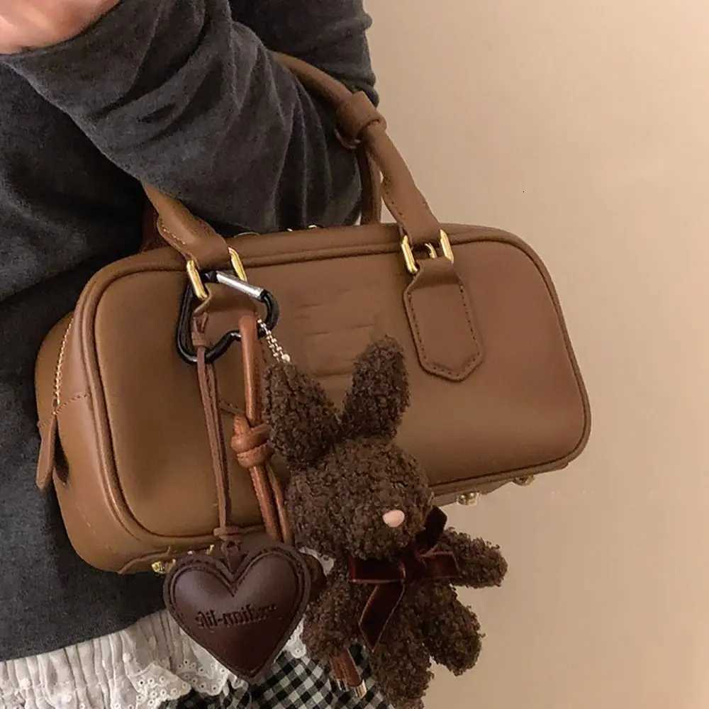 Kawaii Plush Bunny Keychain Leather Heart Pendant Cartoon Doll Bag Charm Car Keychain Couples Bag Pendant Accessories Z251023