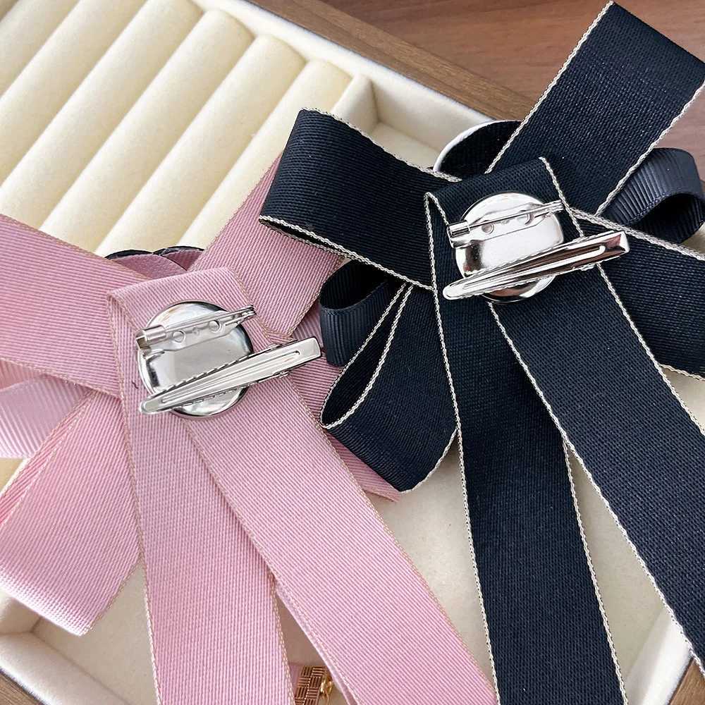 Korean Fabric Bow Brooch Rhinestone Pearl Fashion lia wer Lel Pins Luxry Wedding Party Badge Jewelry Gifts for Wen Y251023
