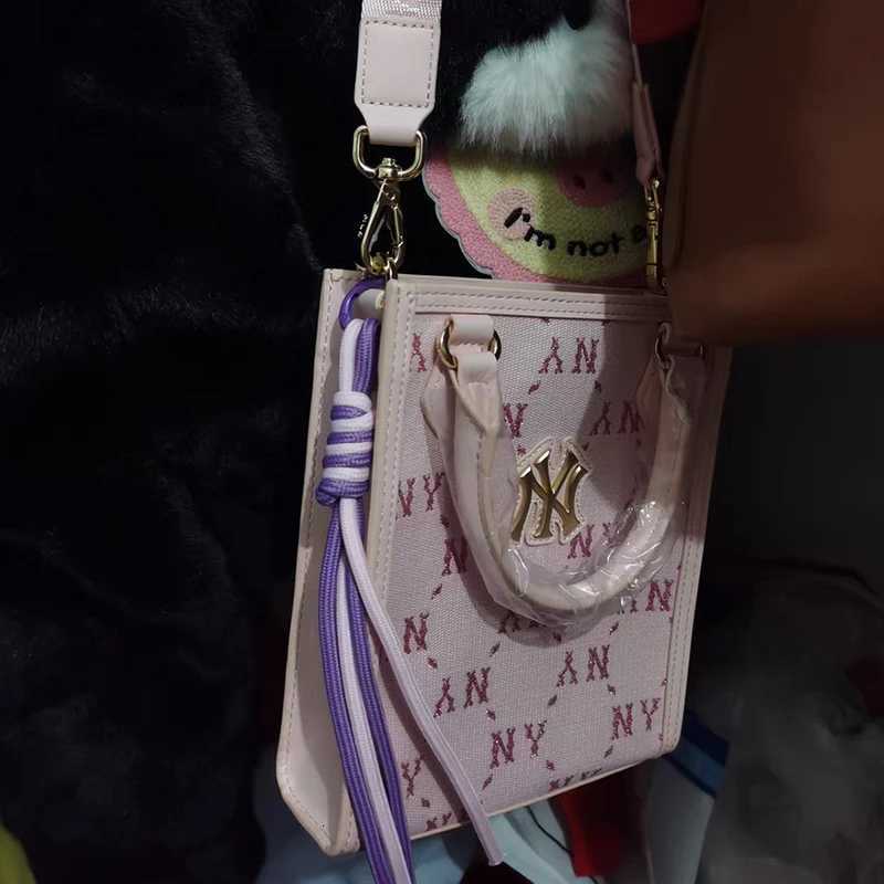 Korean Charm Nyion Handmade Rope Keychain Fashion Bag Pendant Jewelry DiY Sports Styie Couple Bracelet Colorful Pendant Gift Z251023