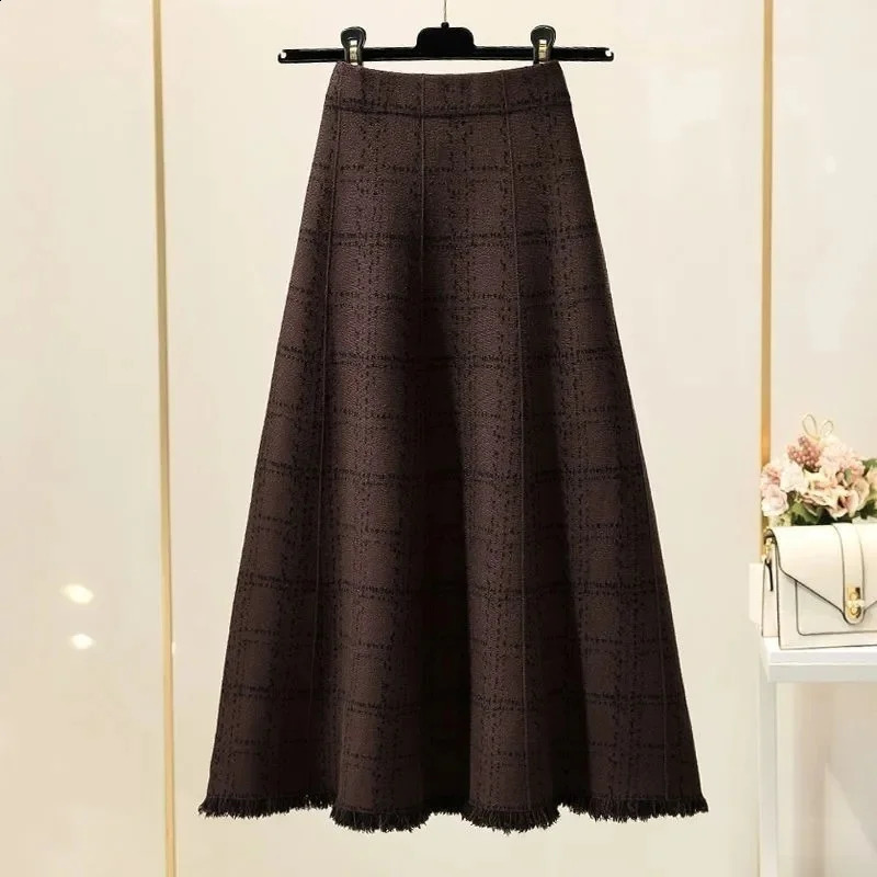 Autumn Winter Ladies Leisure Knitted Skirt Female Fashion Tassels Maxi Korean Women High Waist Lattice Long Skirts 251022