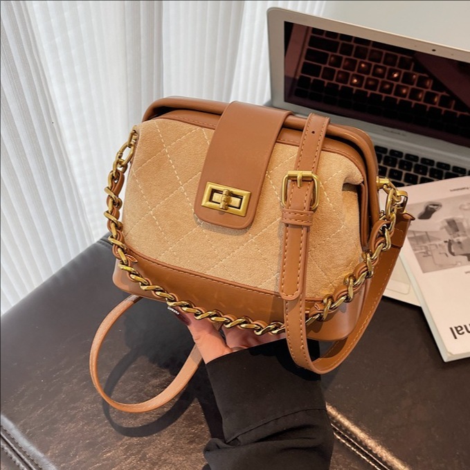 Luxury Brand Designer Bag Women's Bag New 2025 Autumn Small Style Quilted Chain Shoulder Bag Handbag Messenger Bag Versatile Crossbody Bag